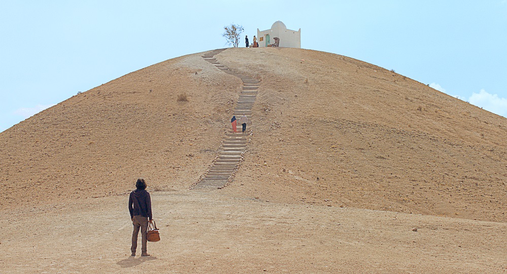 Le Miracle du Saint Inconnu - The Unknown Saint