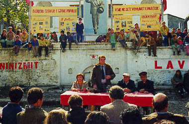 YLLJET ALIÇKA - SLOGANS