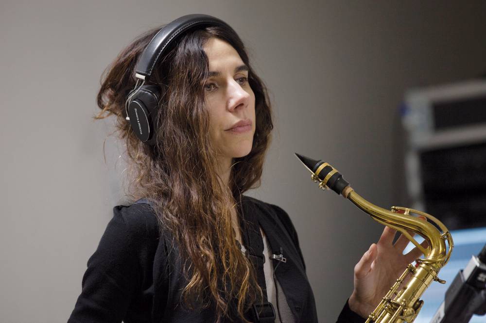 PJ Harvey - A Dog Called Money