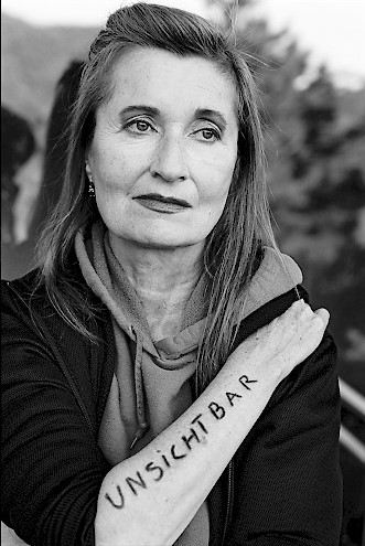 Elfriede Jelinek - die Sprache von der Leine lassen